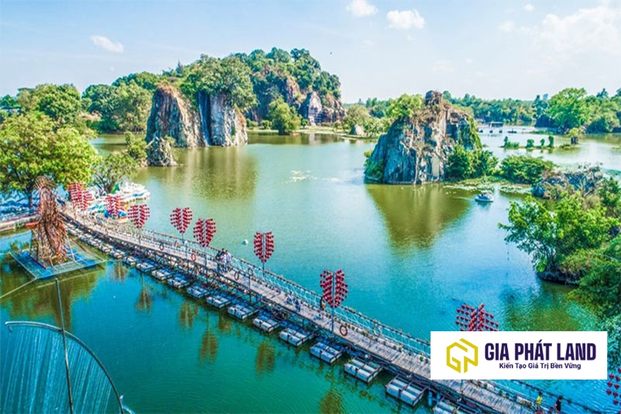 Xu hướng đầu tư bất động sản nghỉ dưỡng và biệt thự vườn ven hồ Dầu Tiếng.