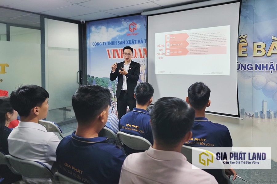 Chuyên gia chia sẻ tầm nhìn và chiến lược tiếp cận khách hàng mua đất nền Gia Phát Land 2026.